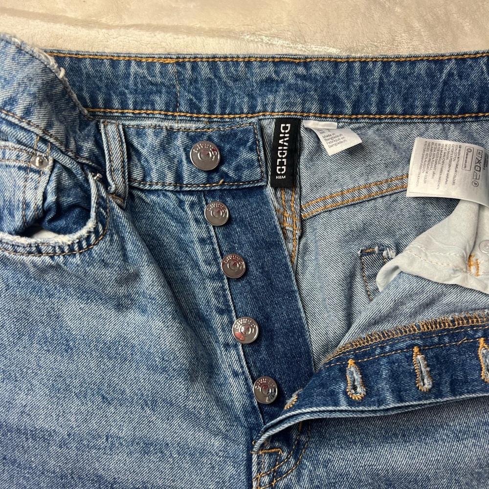 Divided Jeans